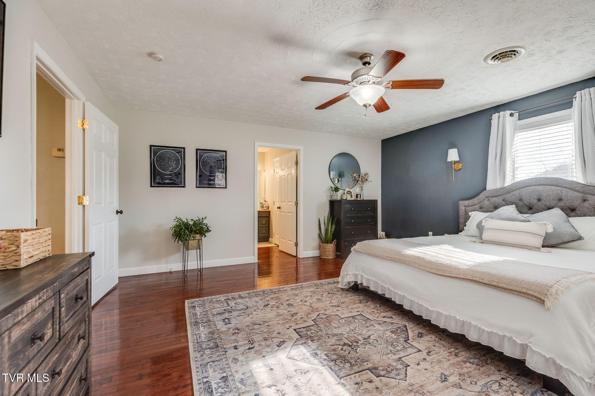 152 Country Oaks Drive