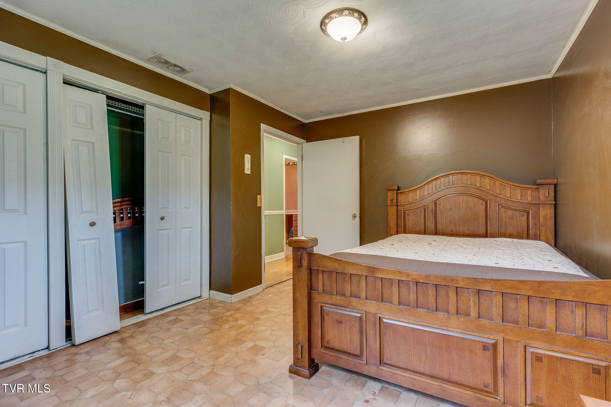 194 Circle Drive