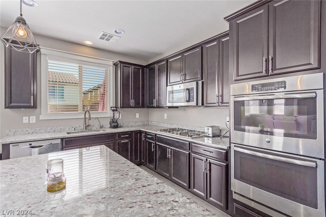 10159 Blacktail Hill Court