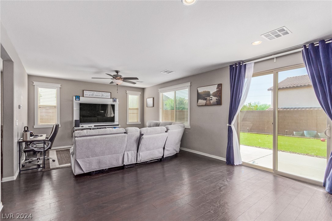 10159 Blacktail Hill Court