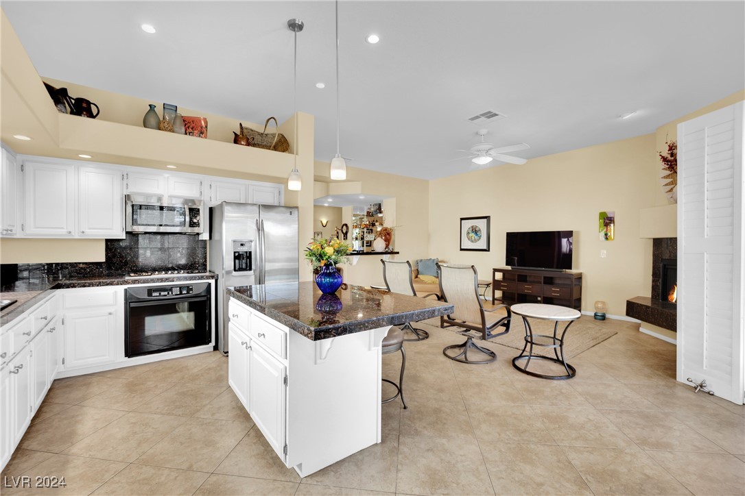 7664 Painted Dunes Drive