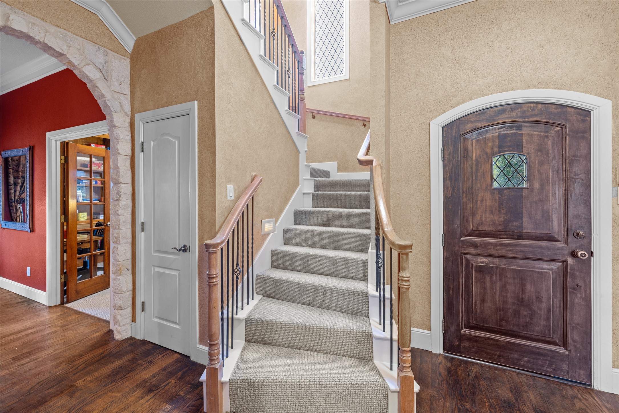 2115 Westchester Drive