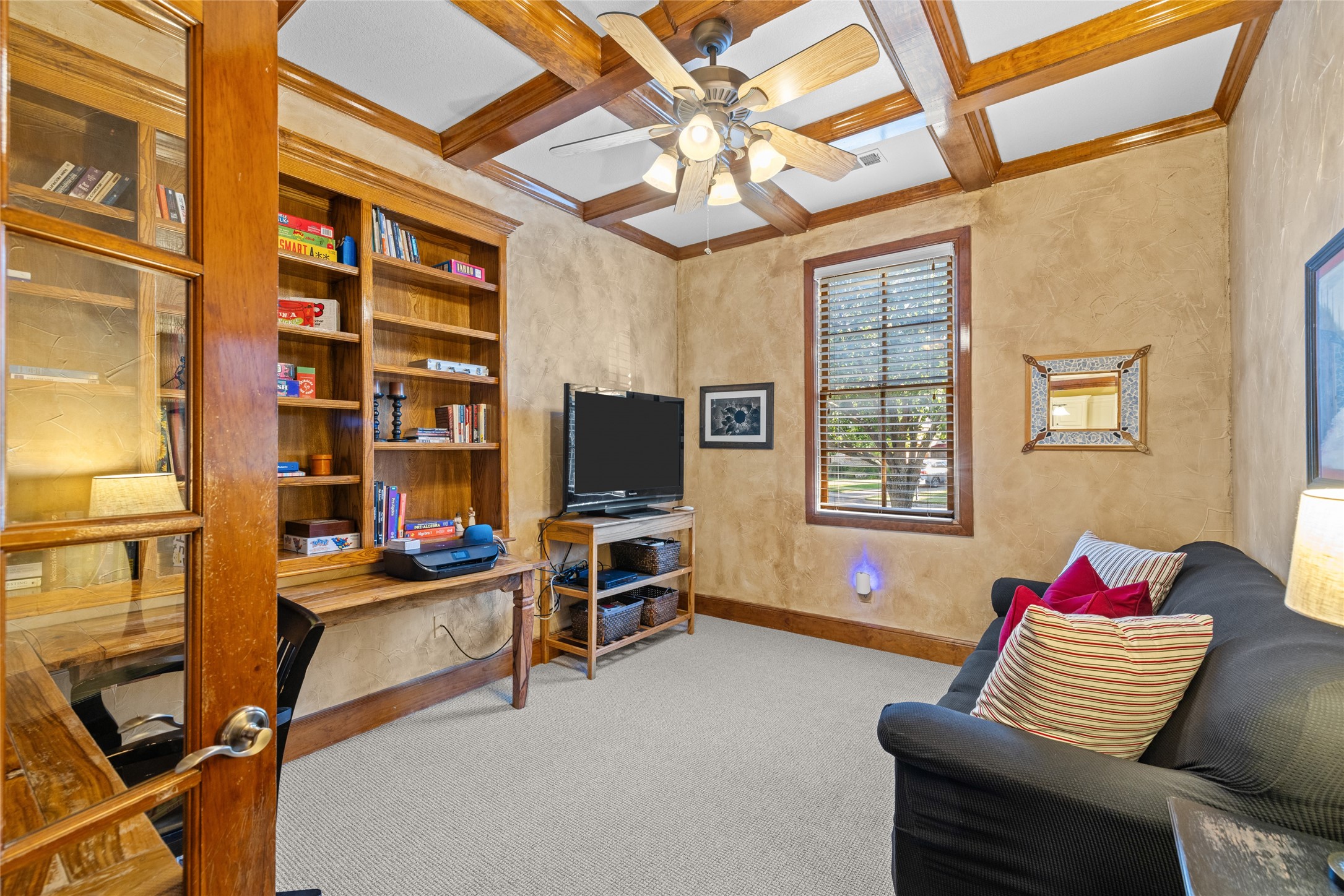 2115 Westchester Drive