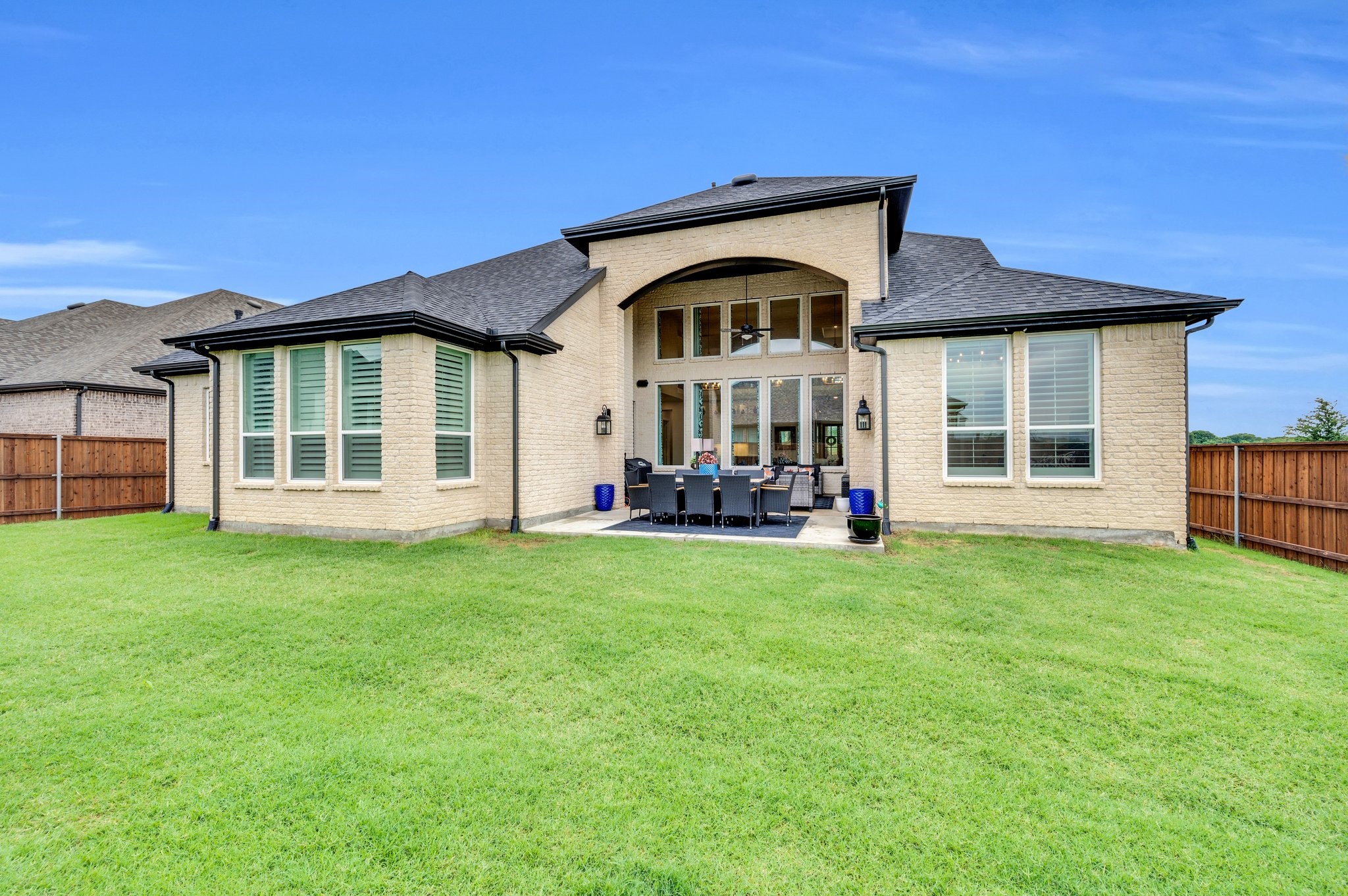 601 Saddle Crest Drive
