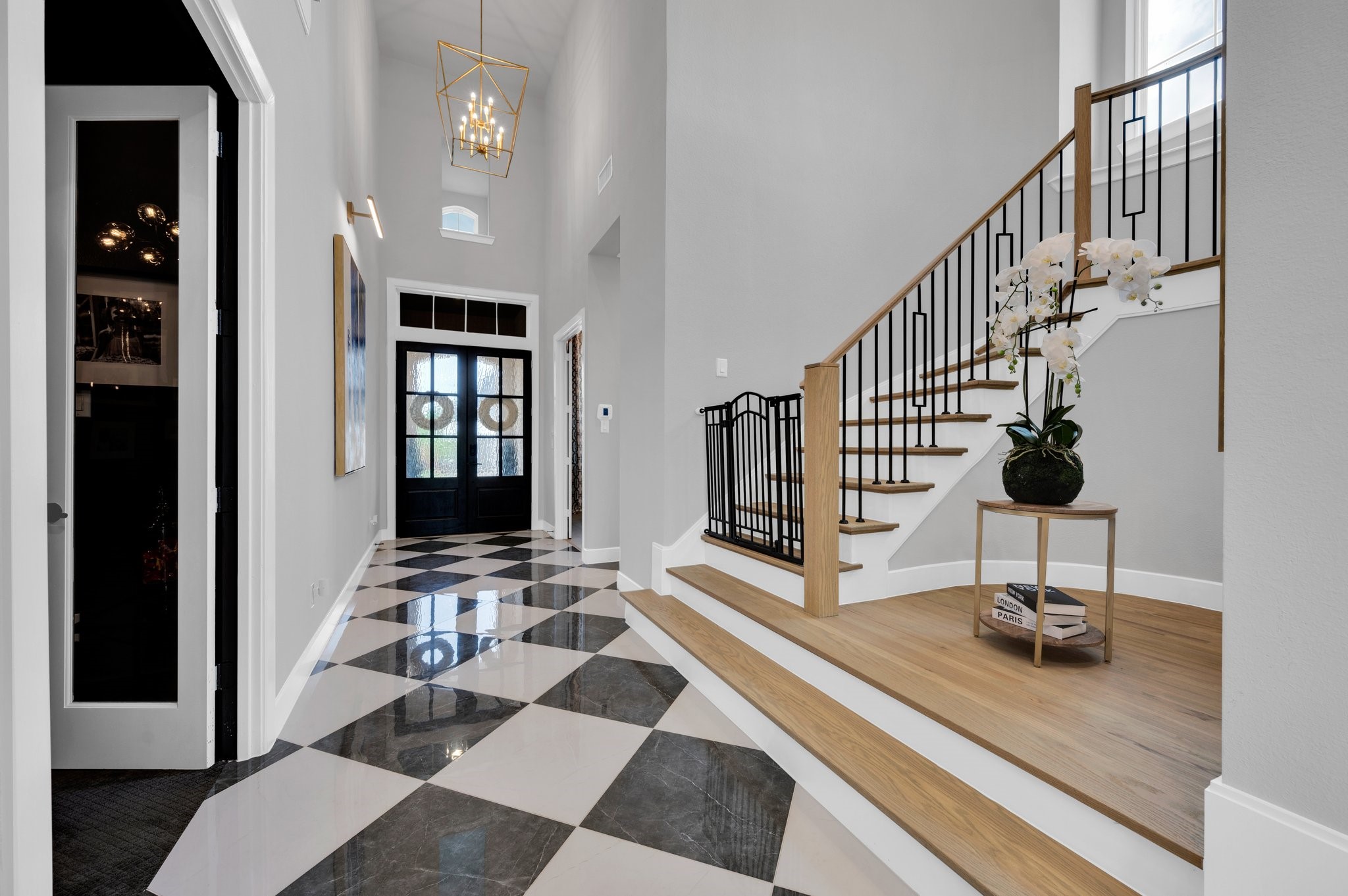 601 Saddle Crest Drive