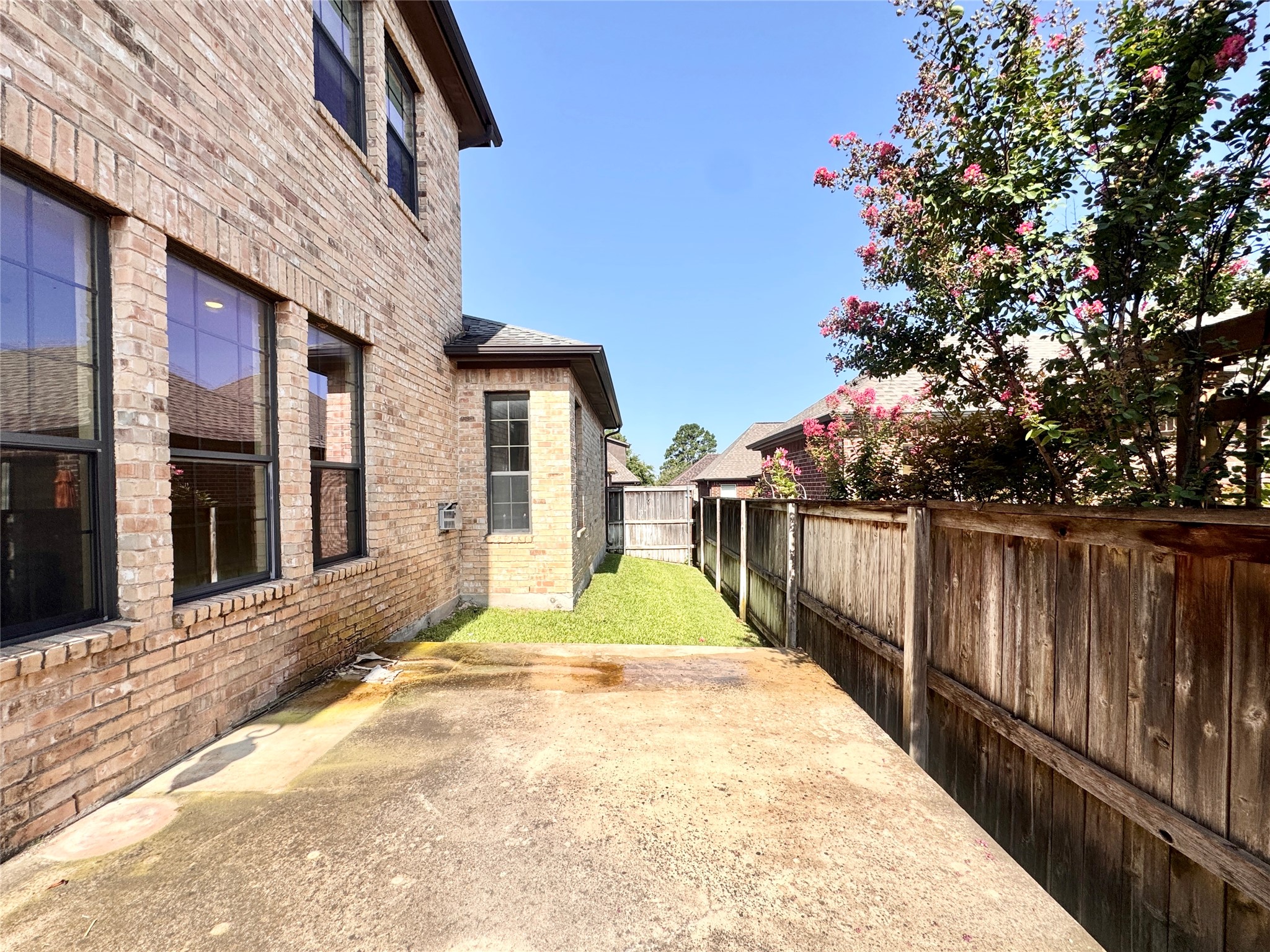 6415 Vintage Lake Drive