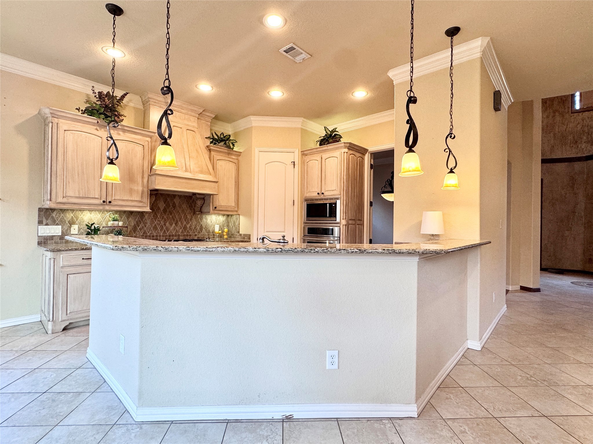 6415 Vintage Lake Drive
