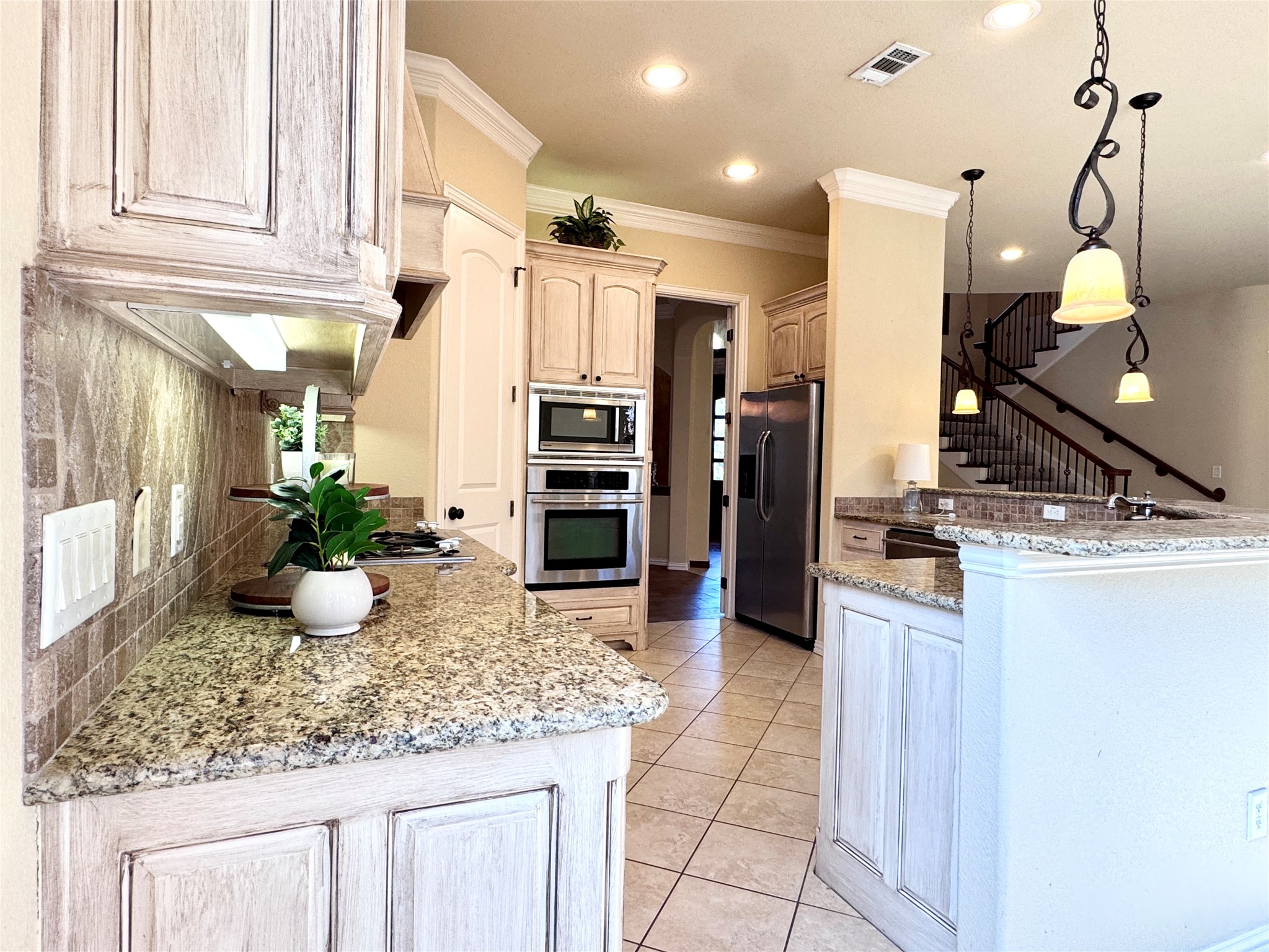 6415 Vintage Lake Drive