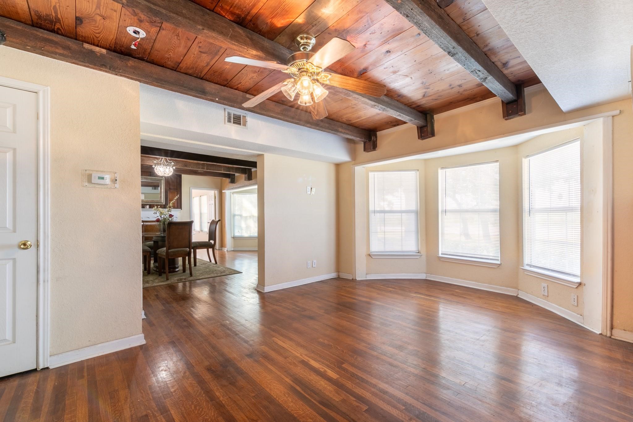 7101 E Lancaster Avenue