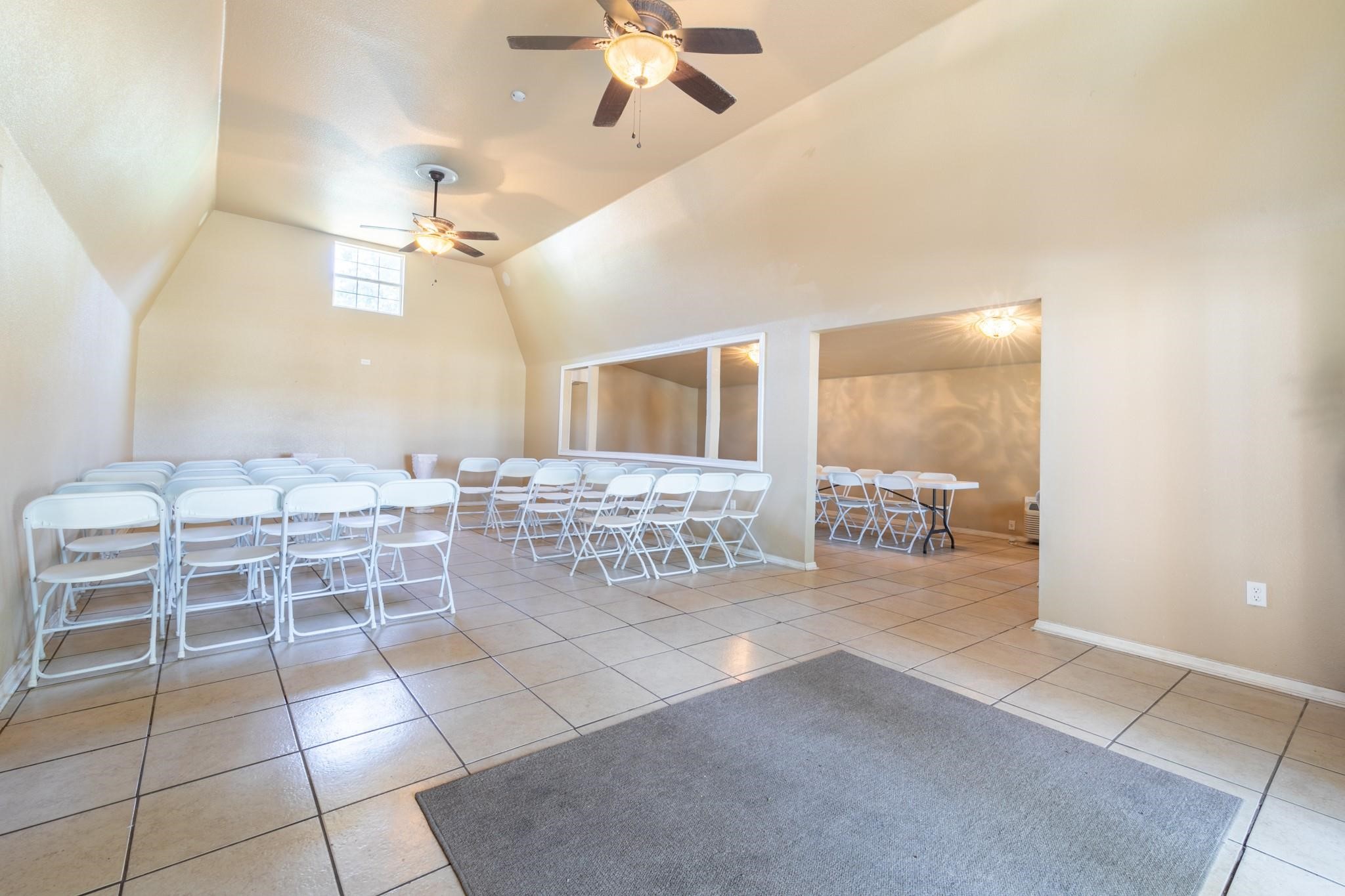 7101 E Lancaster Avenue