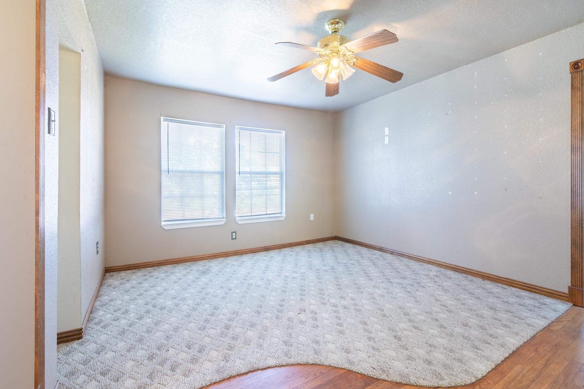 7101 E Lancaster Avenue