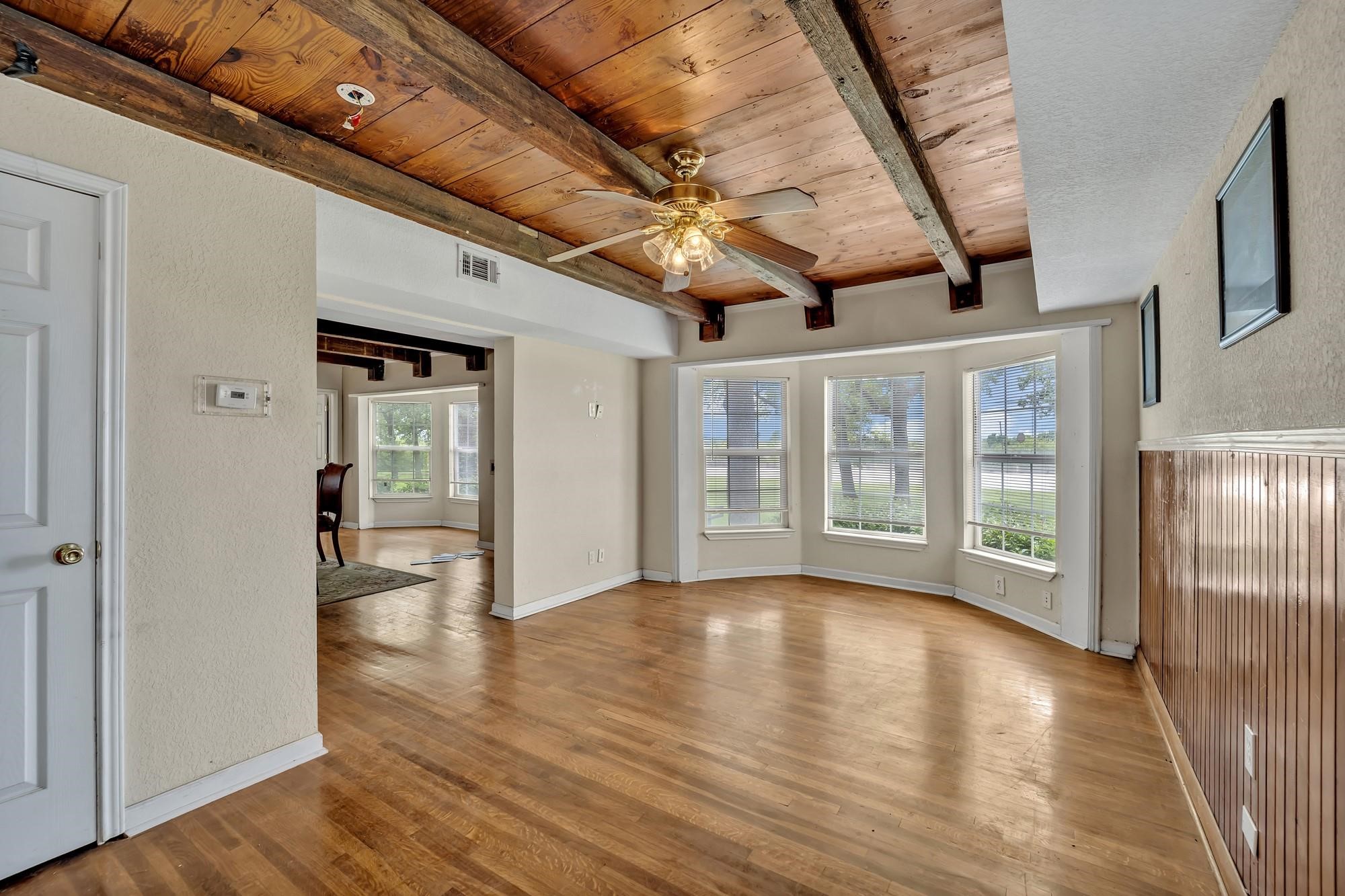 7101 E Lancaster Avenue