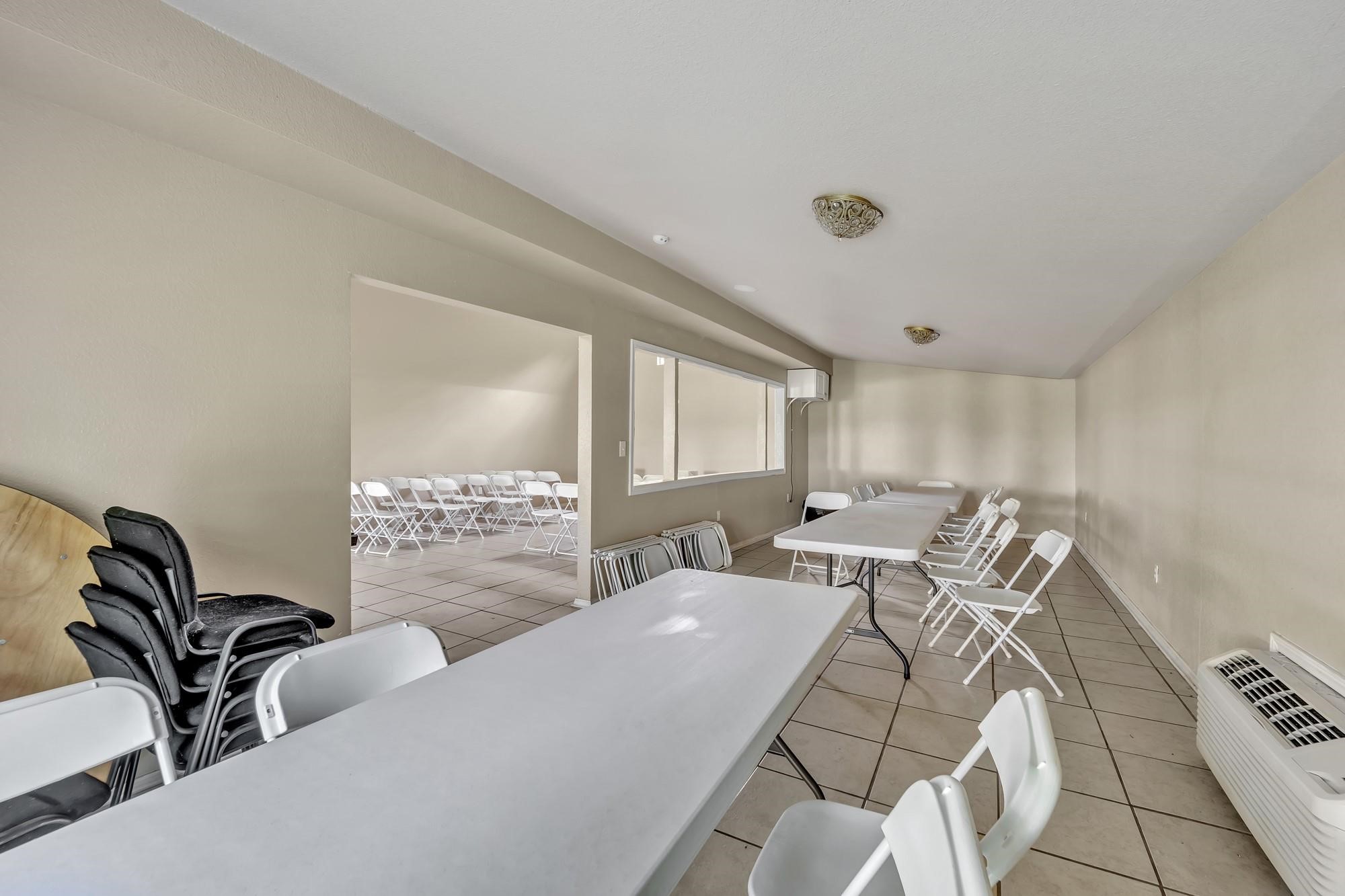 7101 E Lancaster Avenue