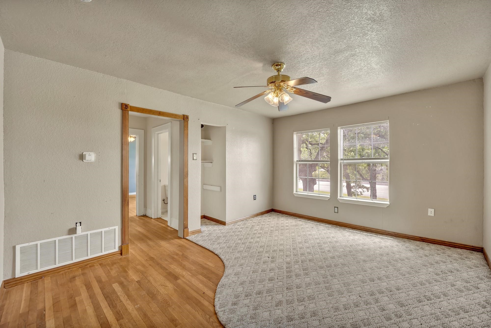 7101 E Lancaster Avenue