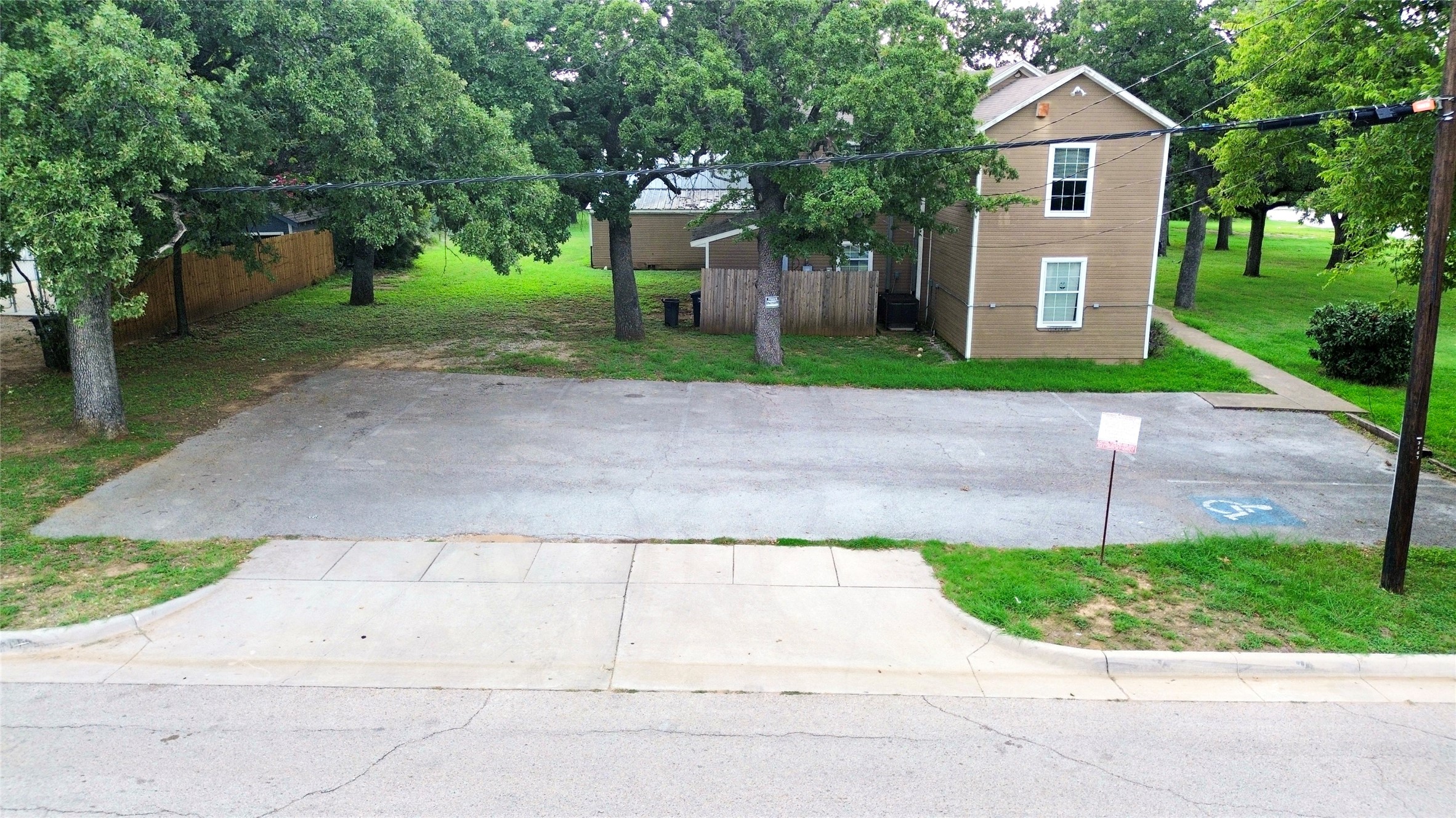 7101 E Lancaster Avenue