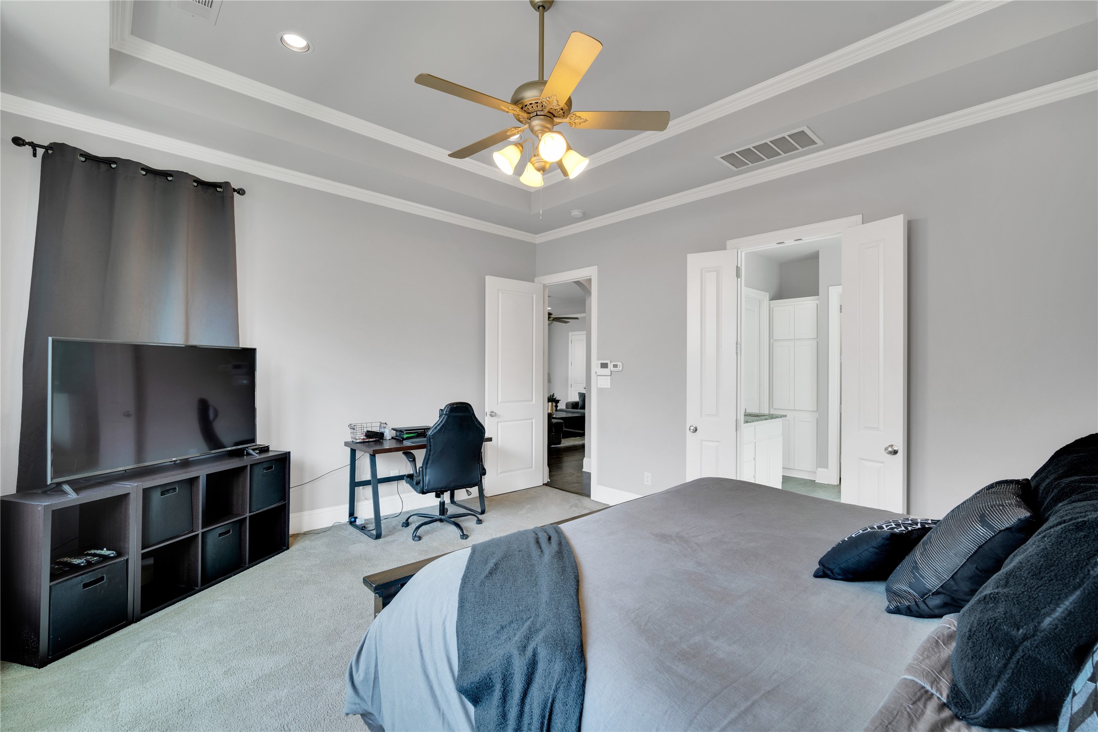 6409 Vintage Lake Drive