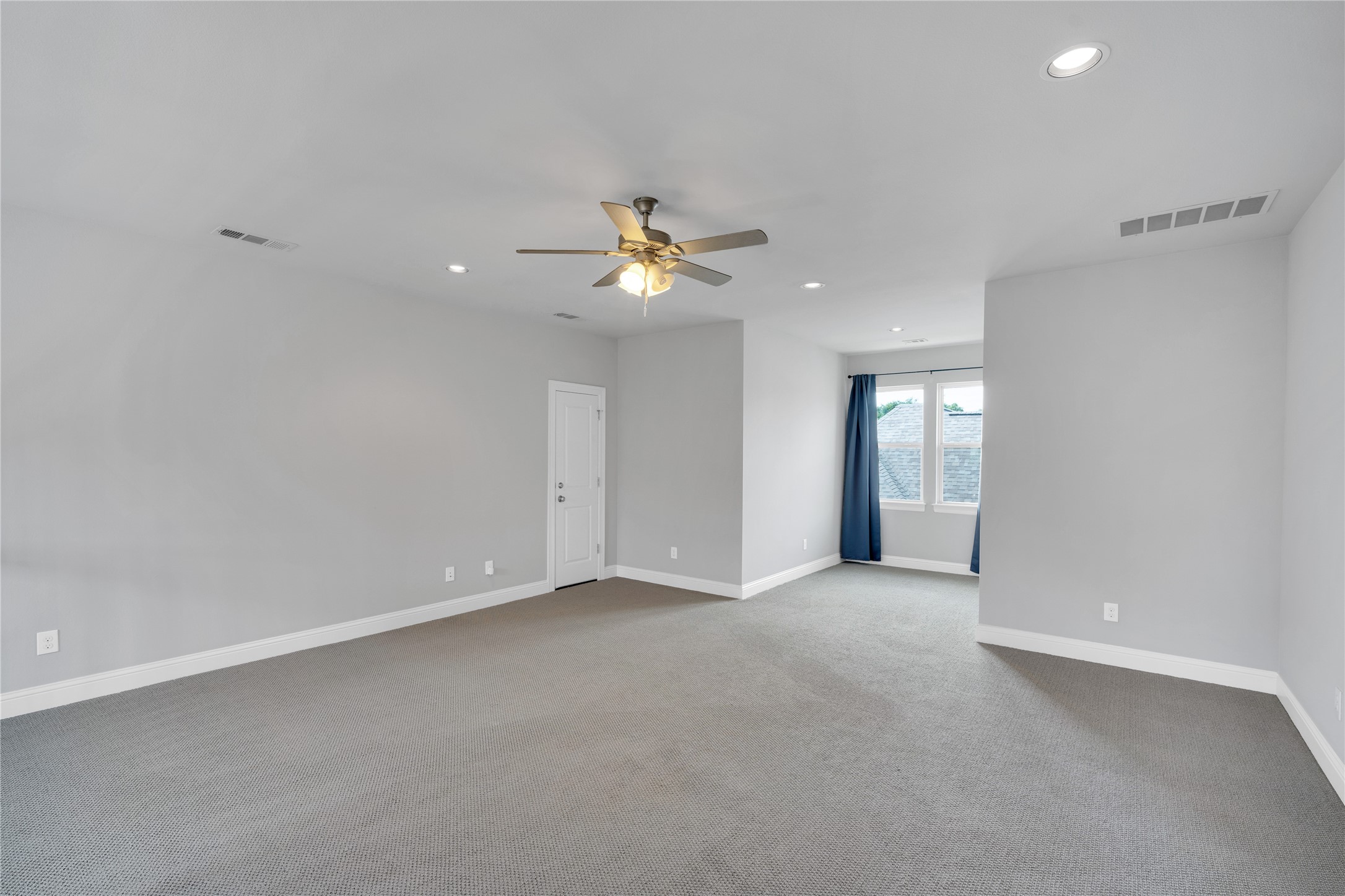 6409 Vintage Lake Drive
