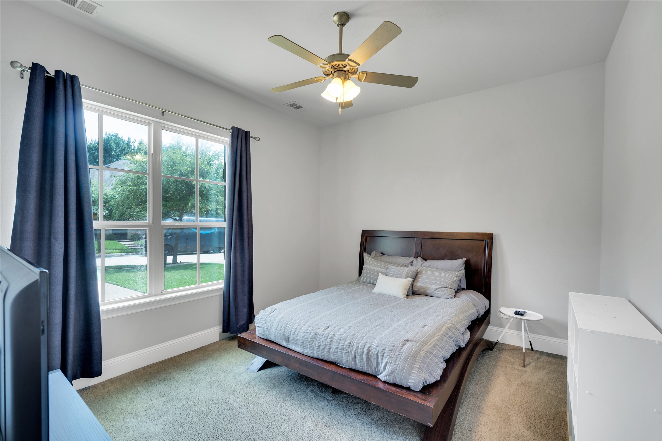 6409 Vintage Lake Drive