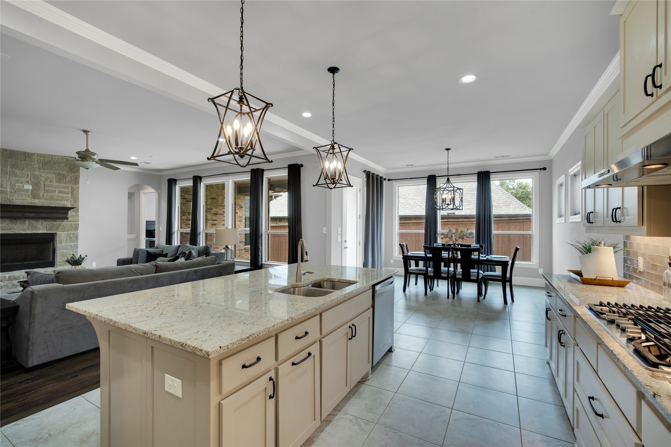 6409 Vintage Lake Drive