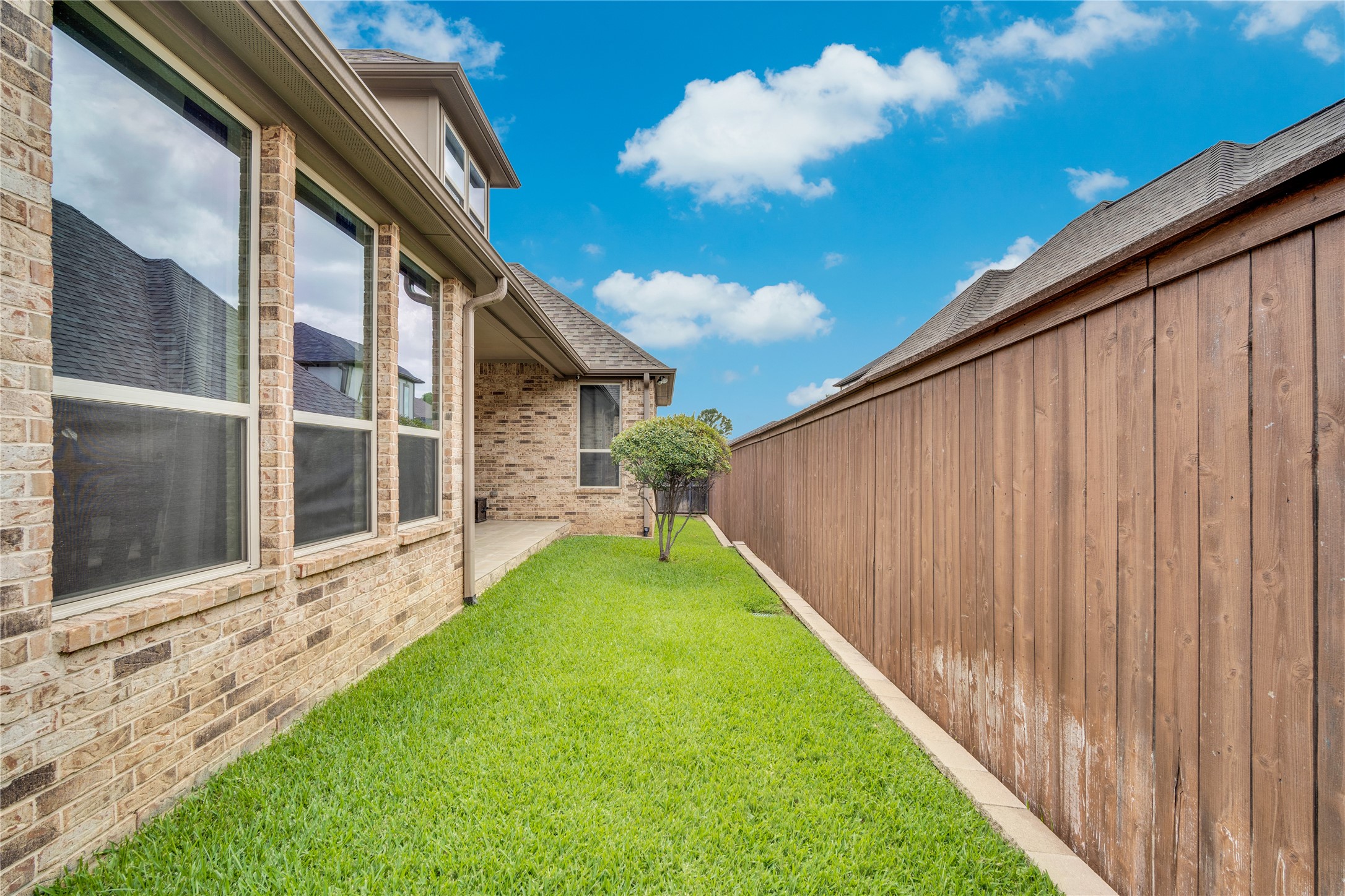 6409 Vintage Lake Drive
