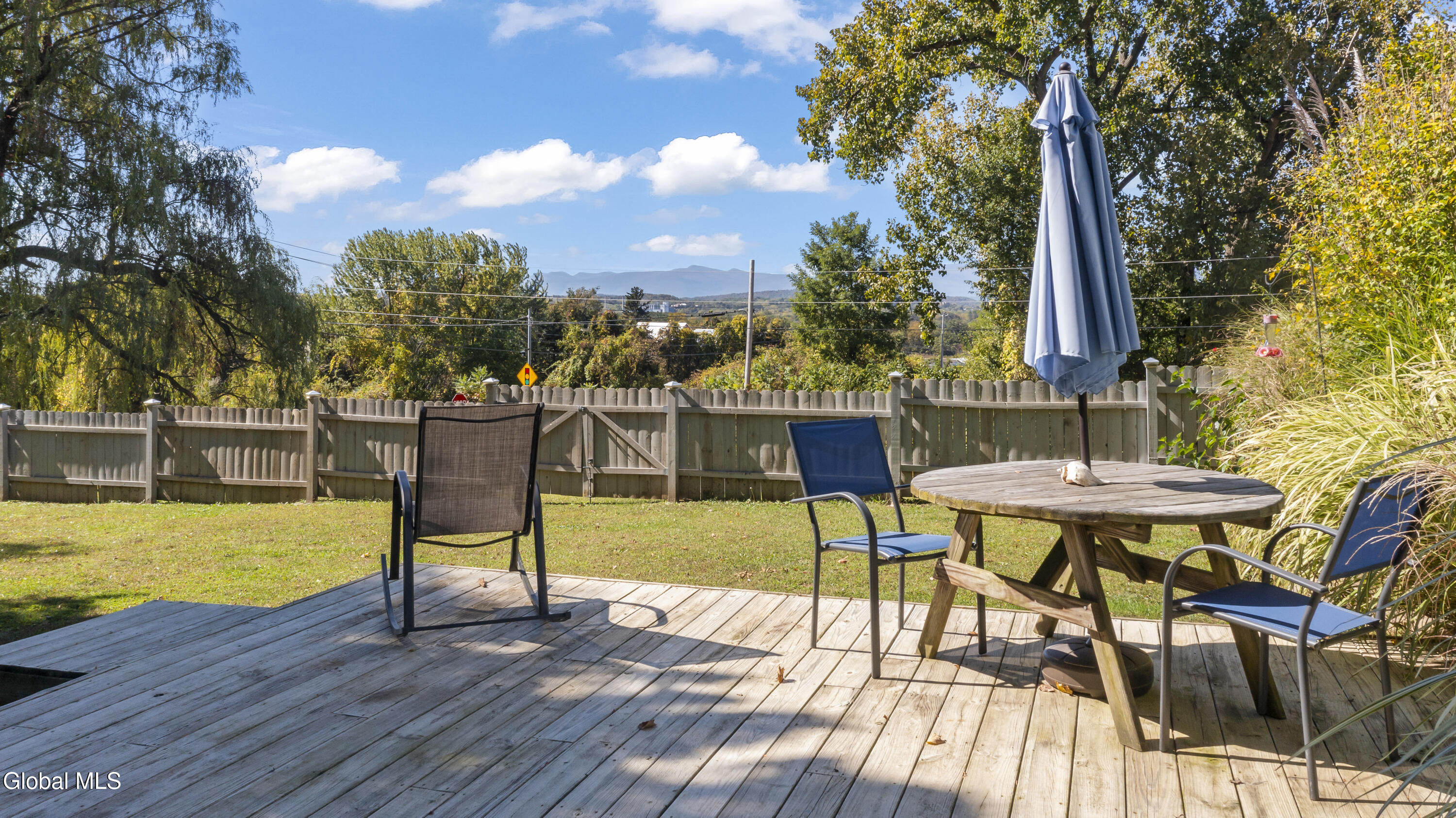 6 Pleasant View Drive