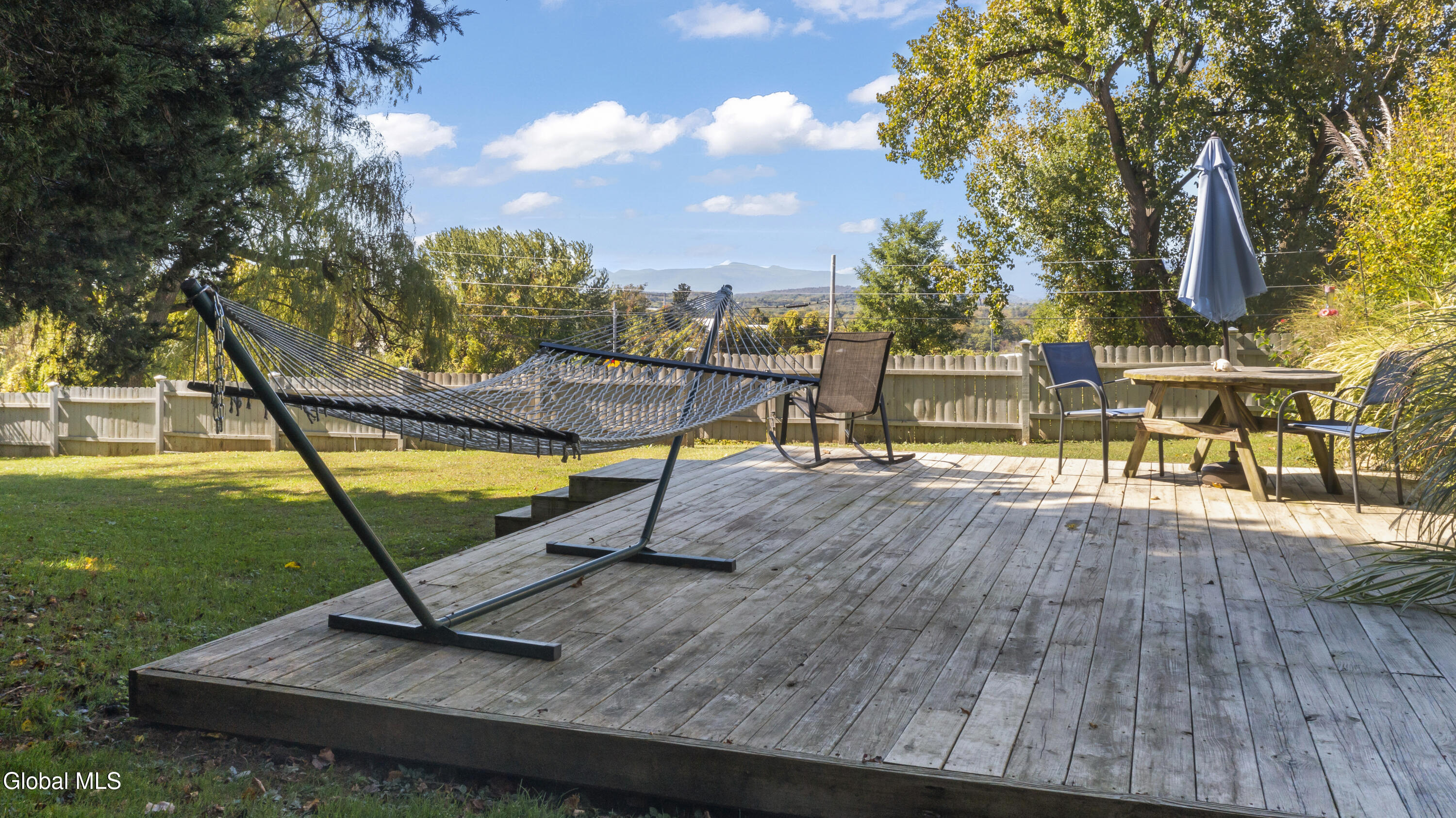 6 Pleasant View Drive