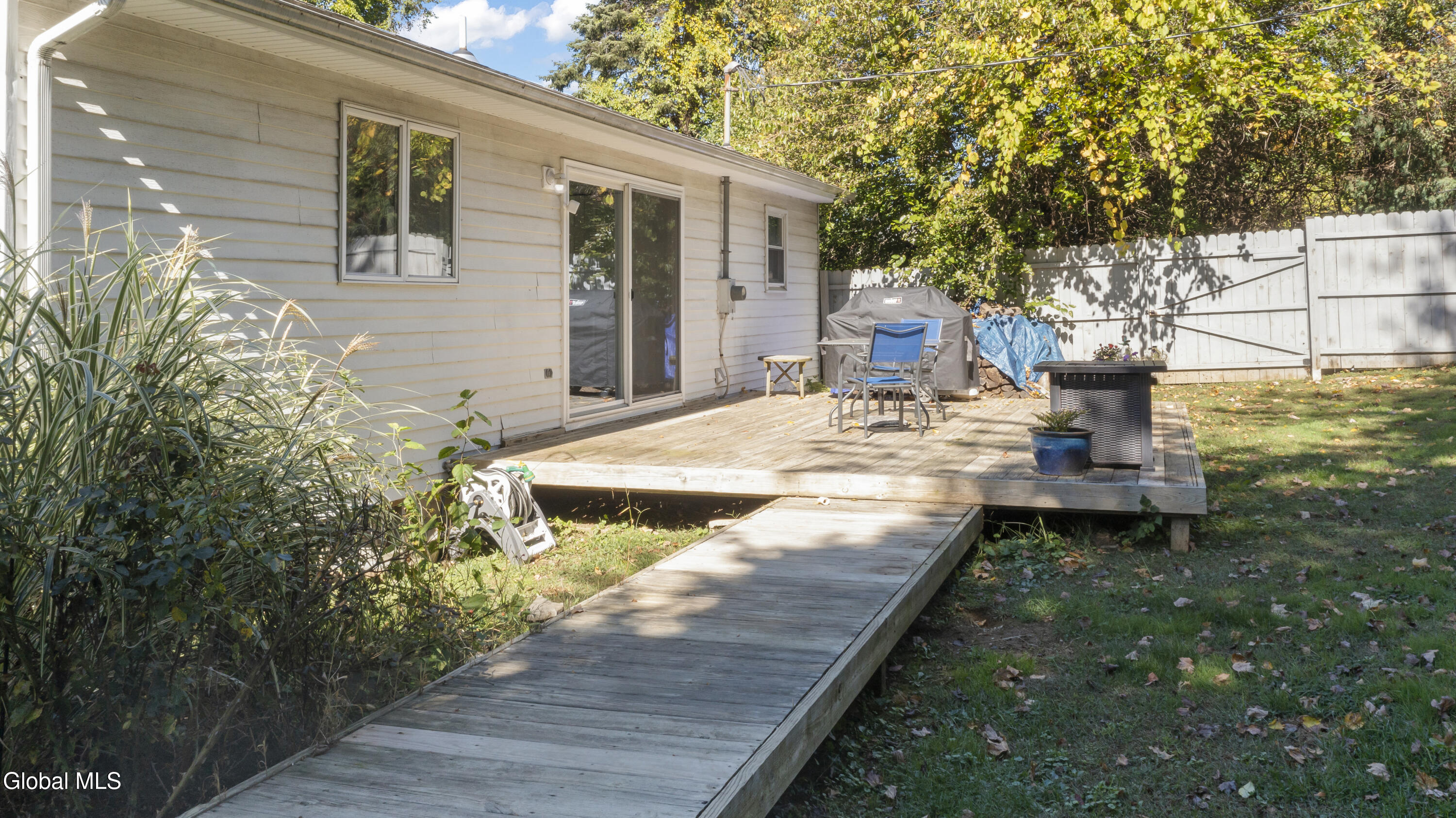 6 Pleasant View Drive