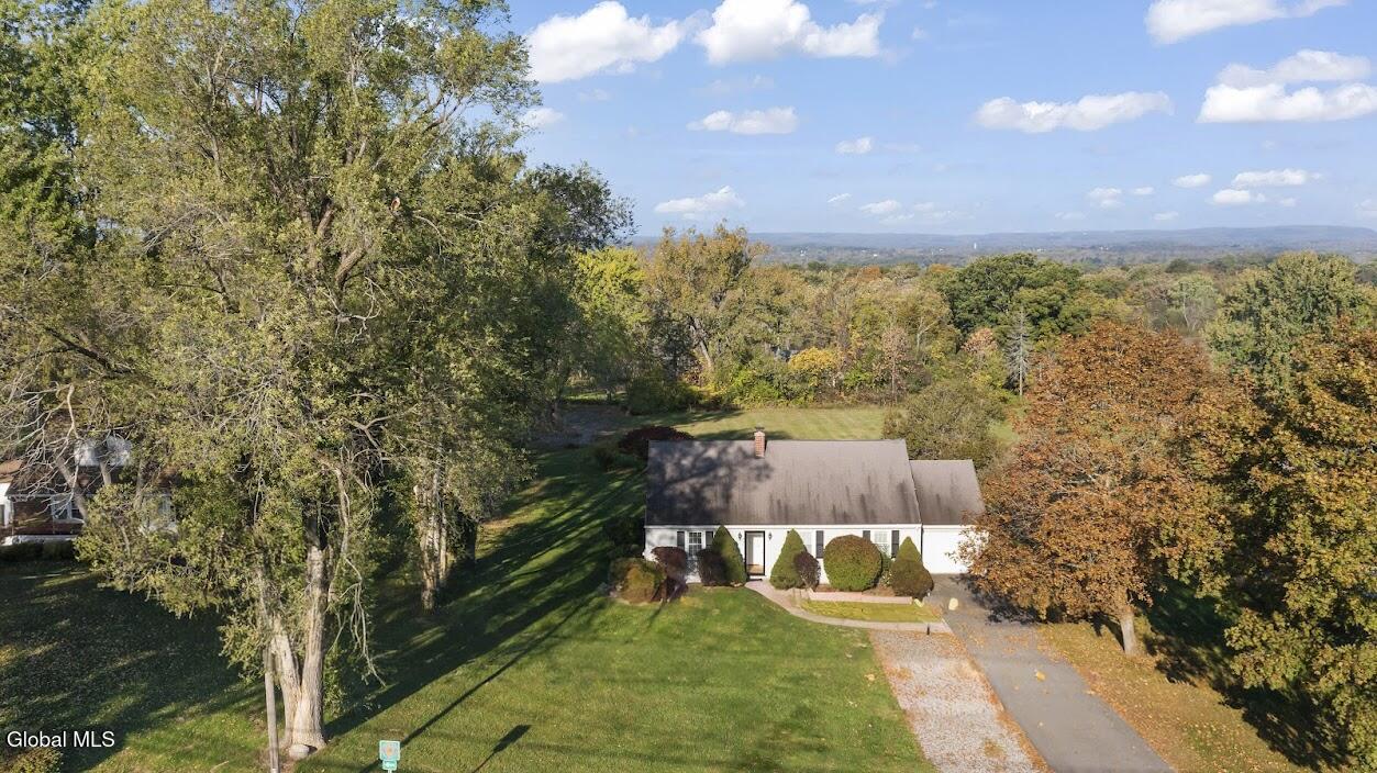 301 Joslen Boulevard