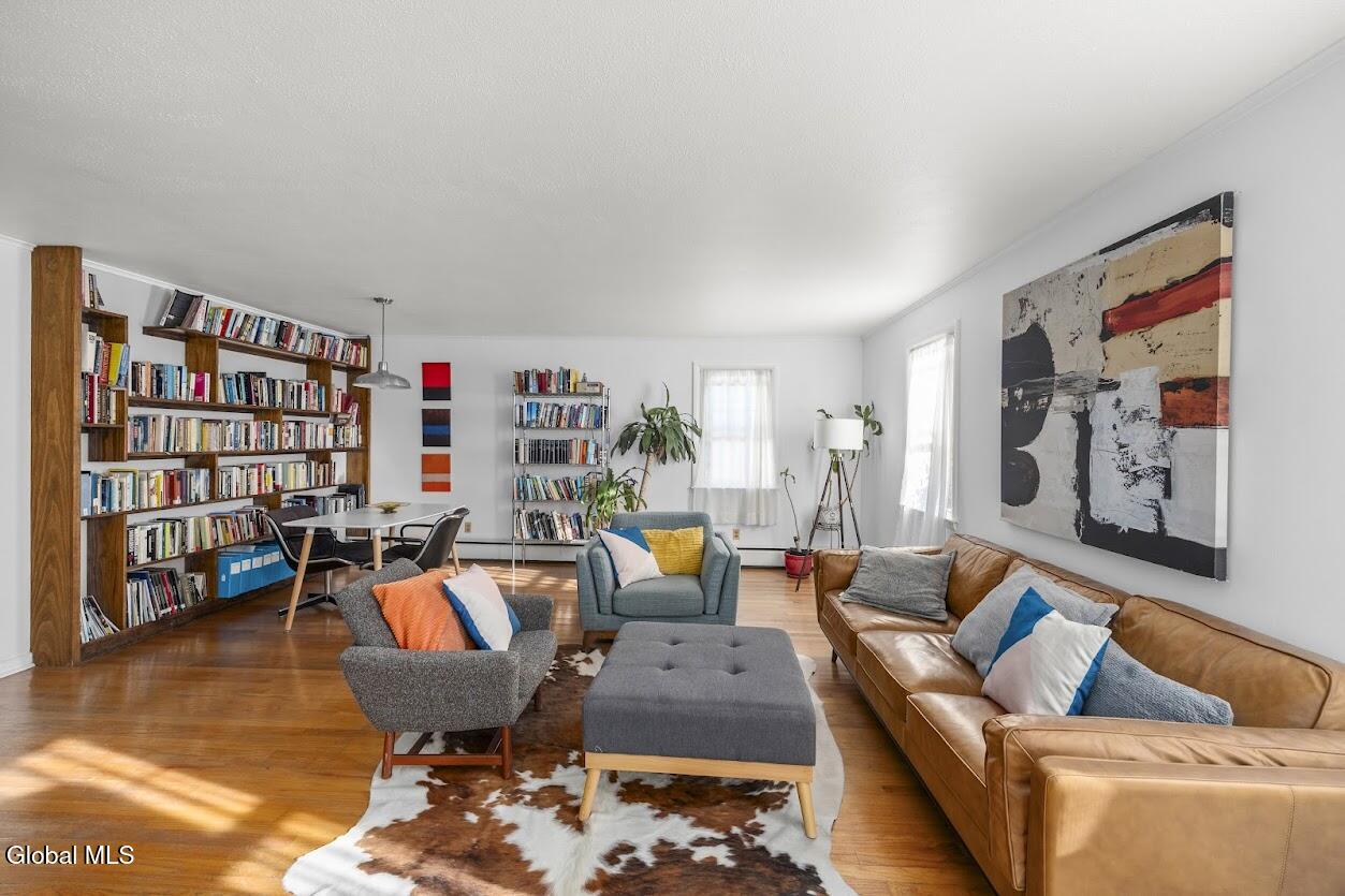 301 Joslen Boulevard