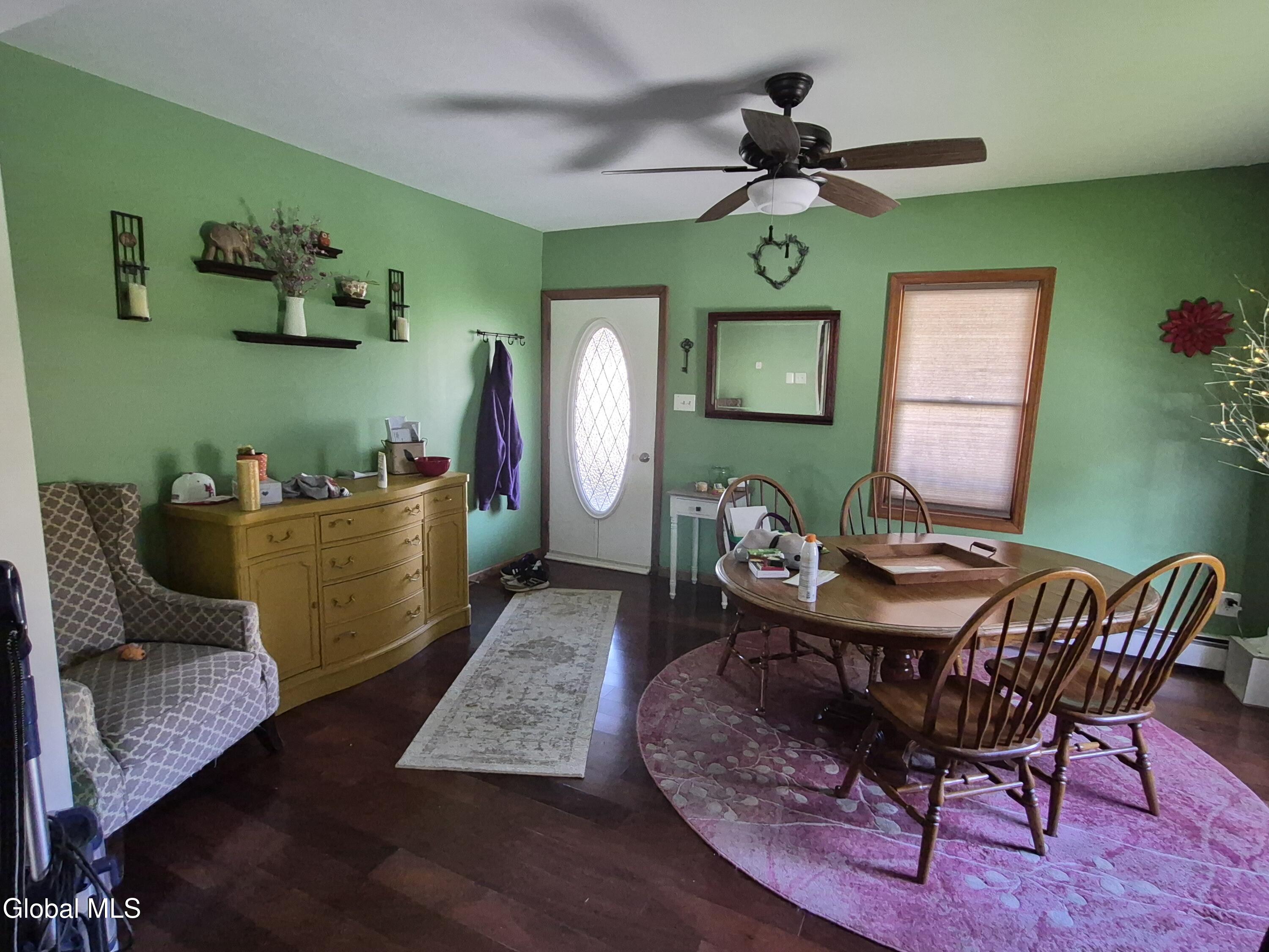 22-24 Campbell Avenue, Castleton-on-Hudson