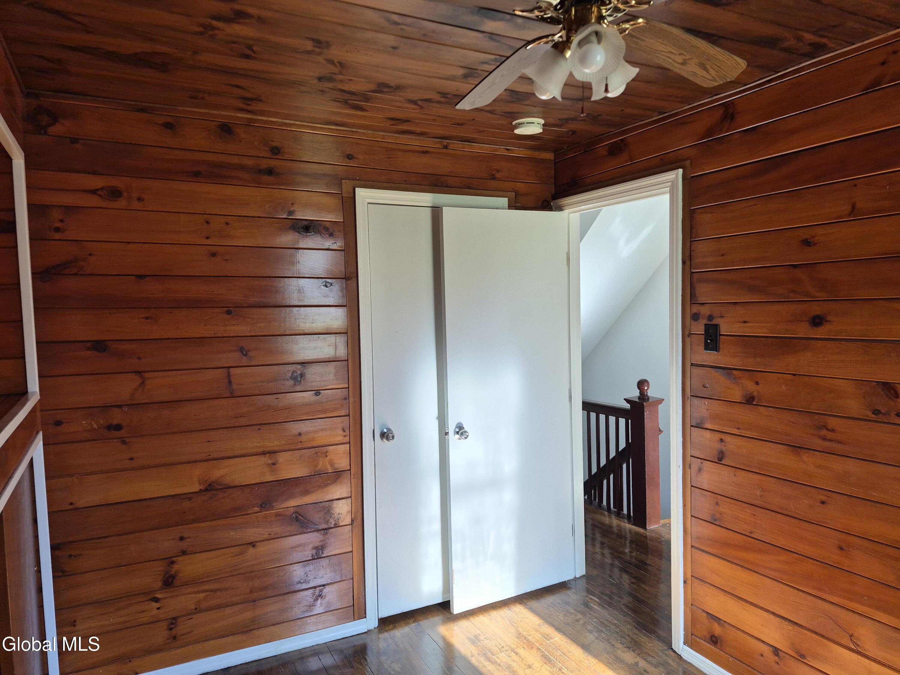 22-24 Campbell Avenue, Castleton-on-Hudson