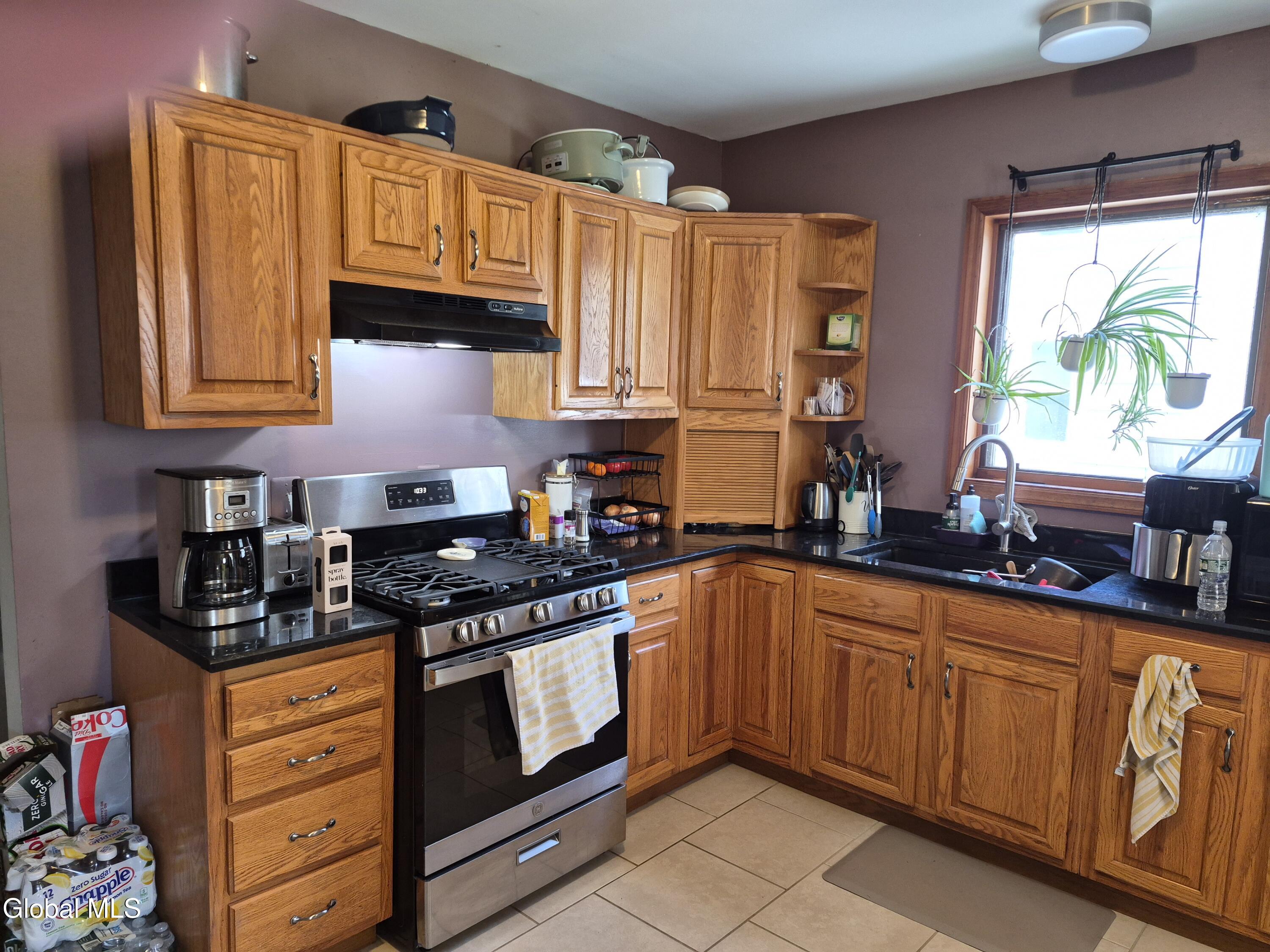 22-24 Campbell Avenue, Castleton-on-Hudson