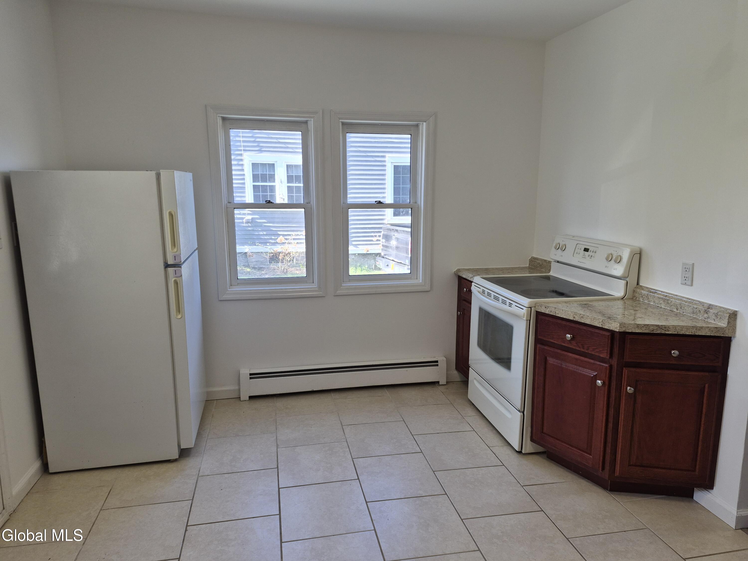 22-24 Campbell Avenue, Castleton-on-Hudson