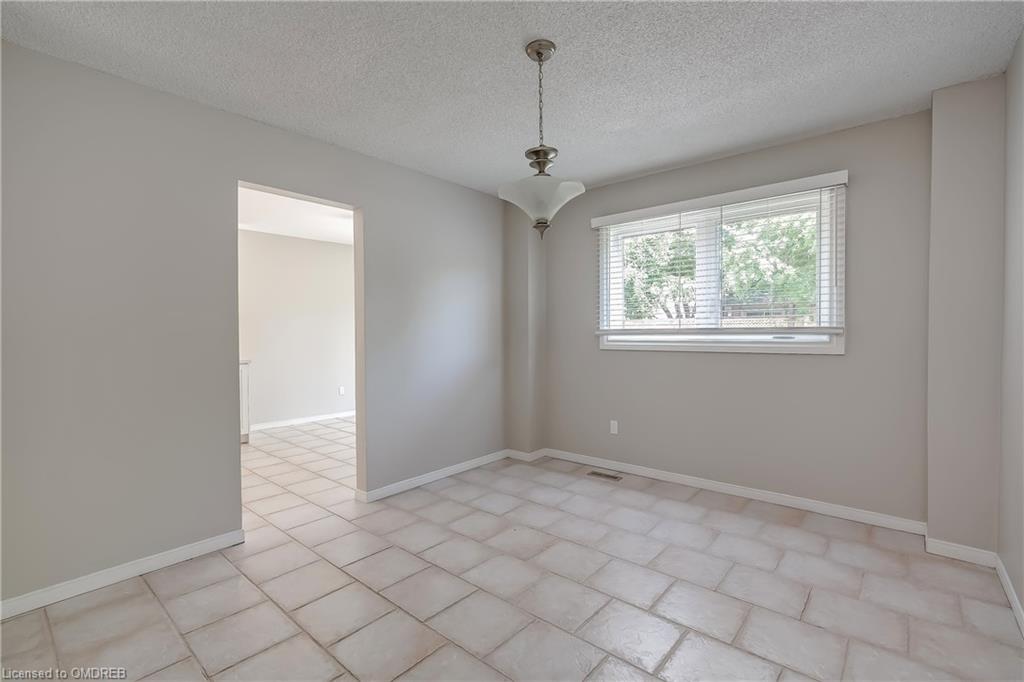 265 Mississaga Street