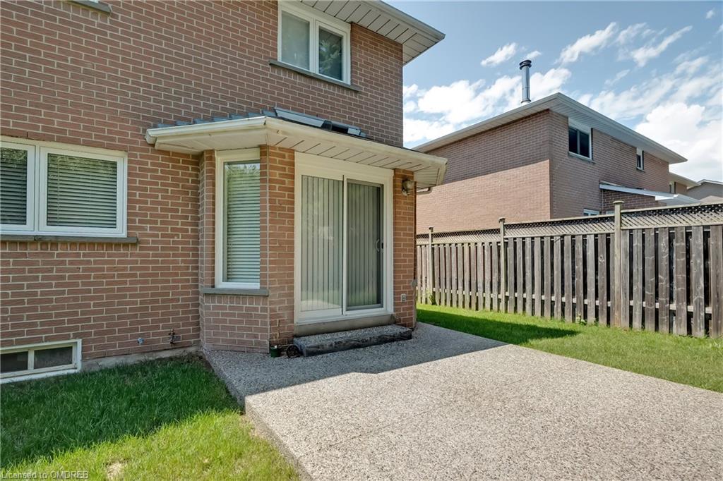 265 Mississaga Street