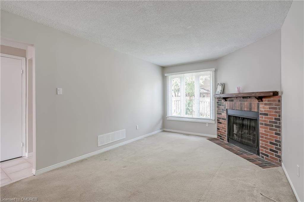 265 Mississaga Street
