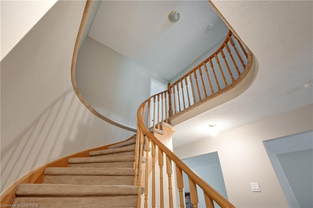 265 Mississaga Street