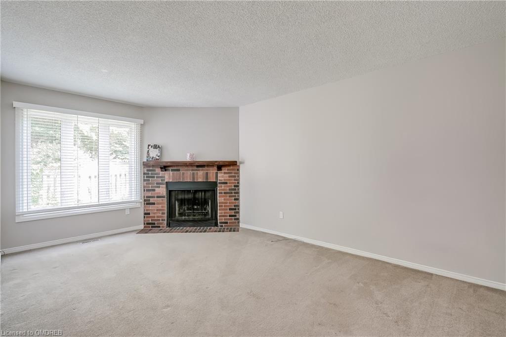 265 Mississaga Street