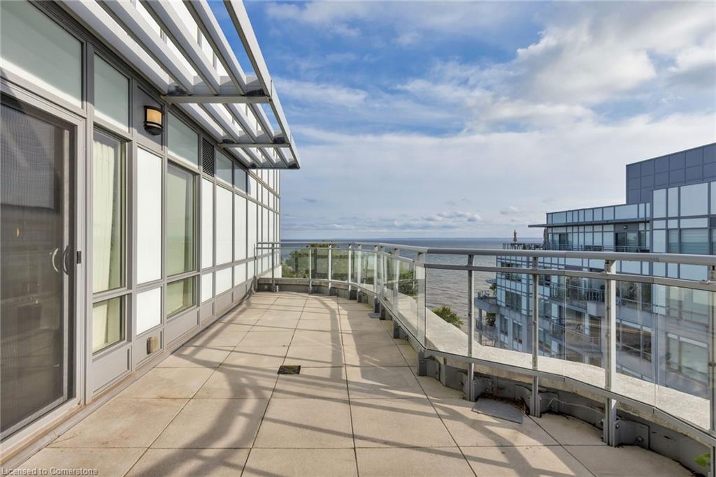 815-3500 Lakeshore Road W Unit: 815
