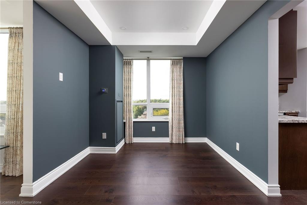 815-3500 Lakeshore Road W Unit: 815