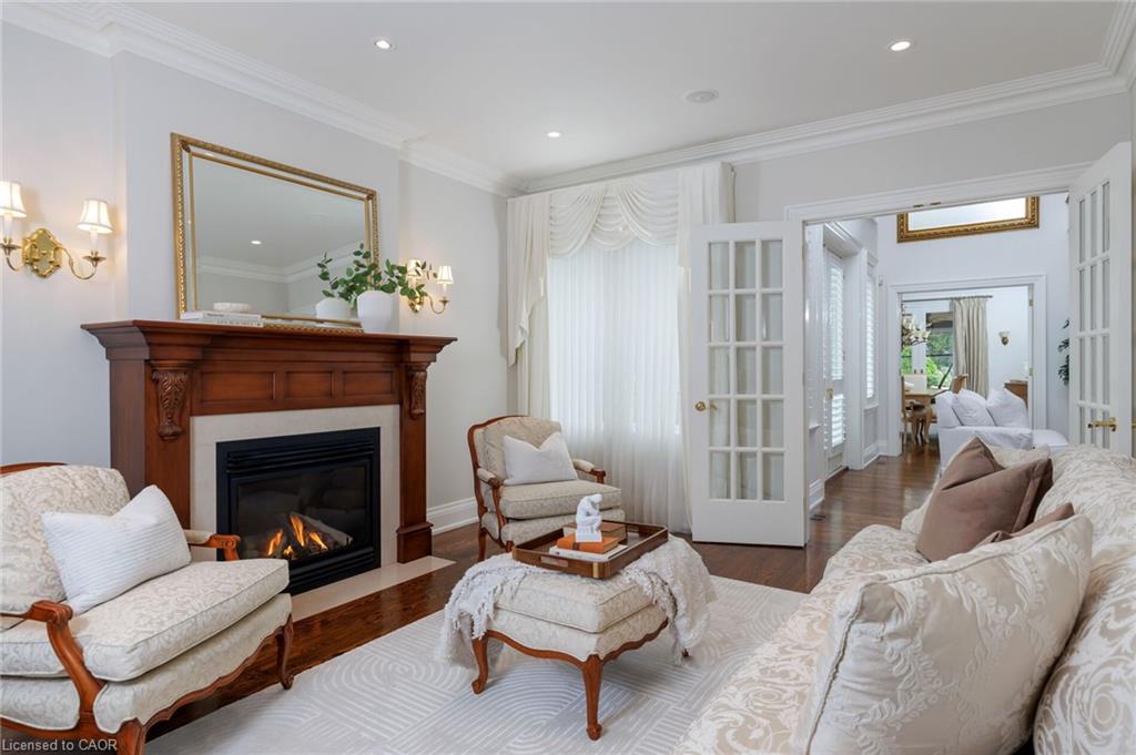 70 Shorewood Place