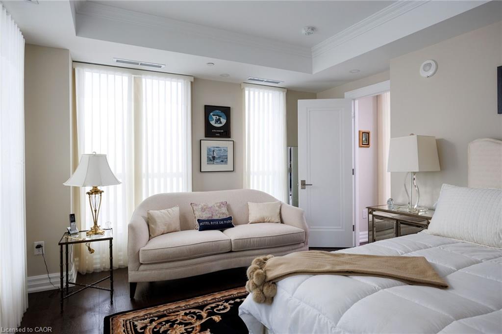 1802-2060 Lakeshore Road Unit: 1802