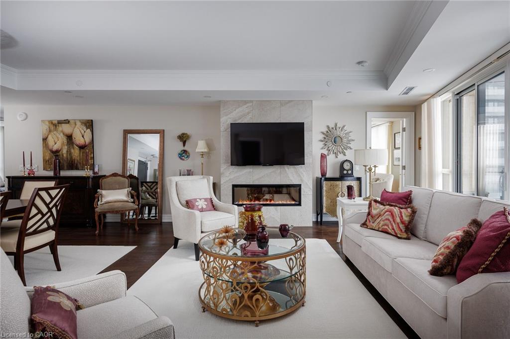 1802-2060 Lakeshore Road Unit: 1802
