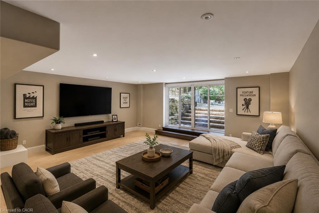 1387 Willowdown Road