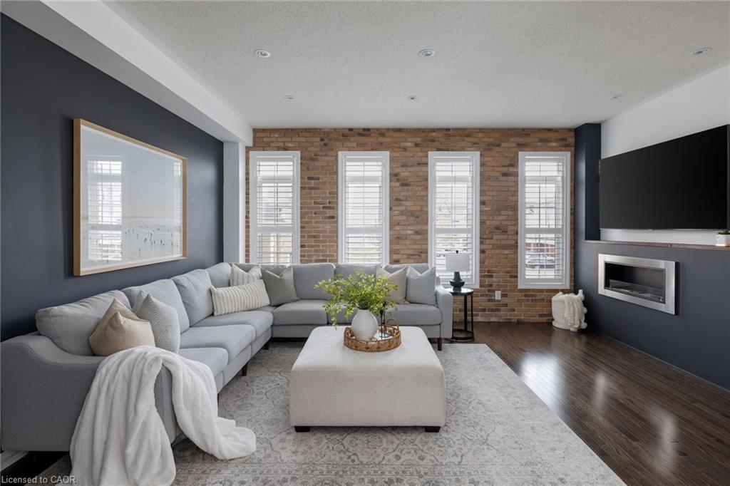 20-4823 Thomas Alton Boulevard Unit: 20