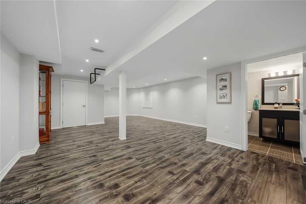 3368 Raspberry Bush Trail