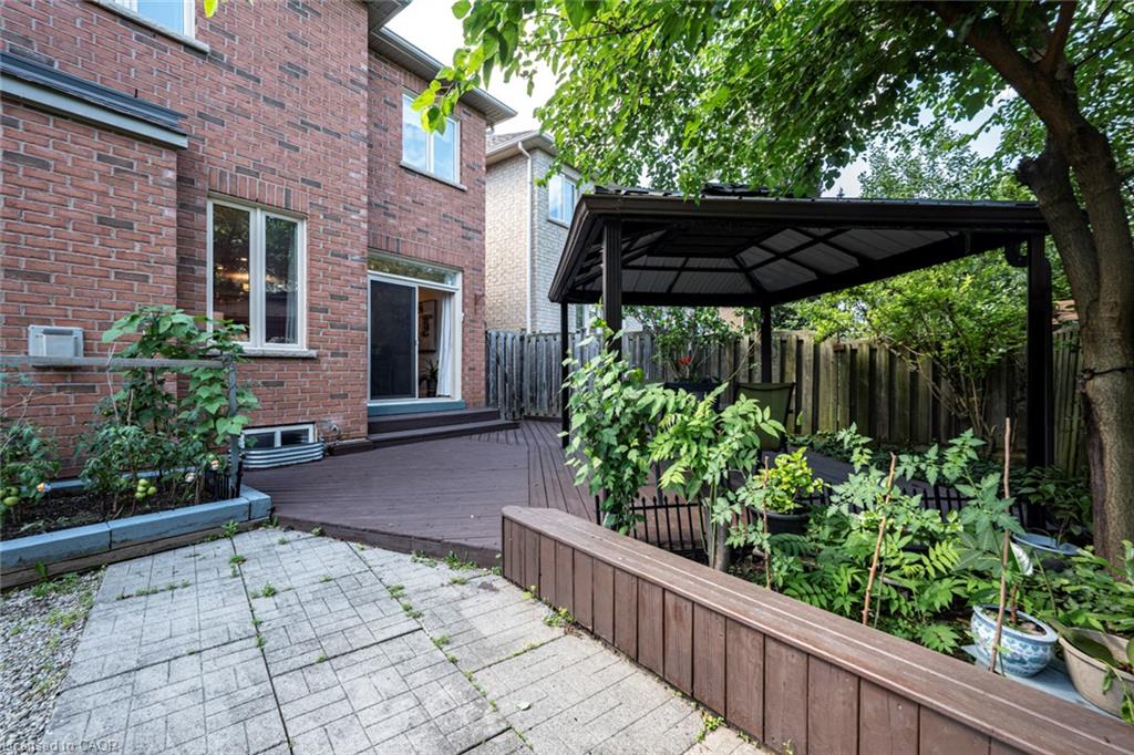 3368 Raspberry Bush Trail