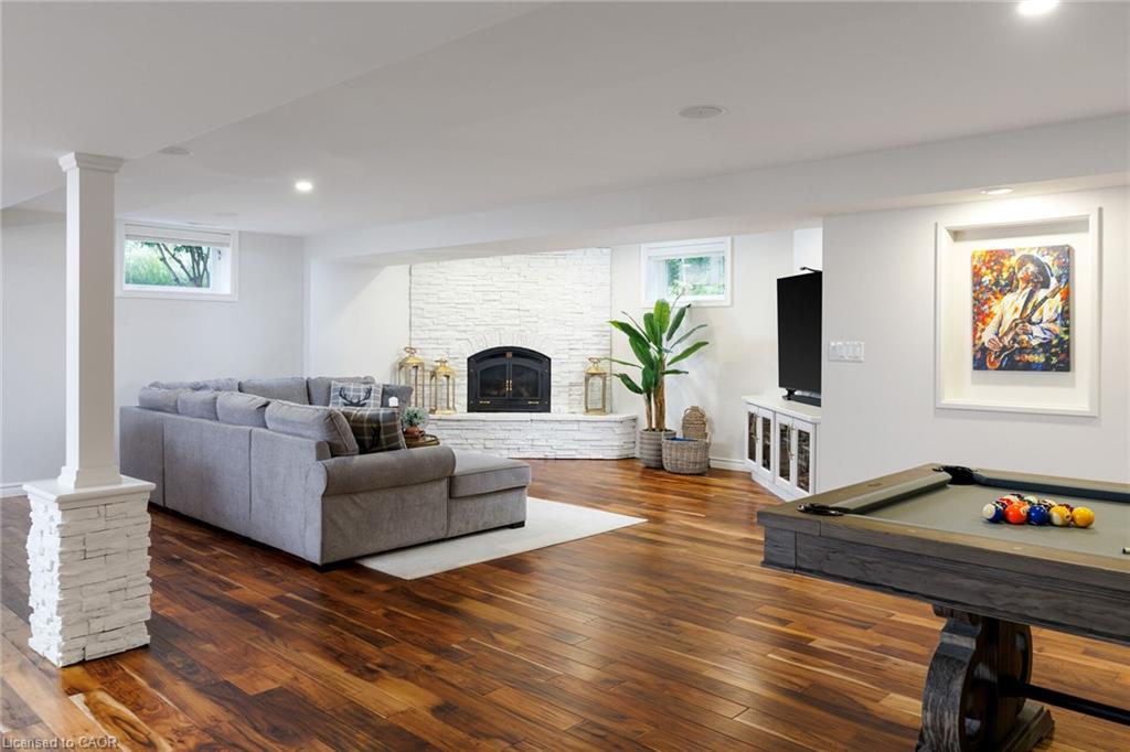 32 Parkshore Place