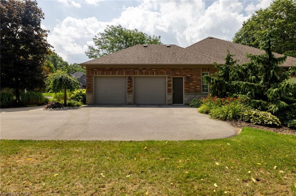 32 Parkshore Place