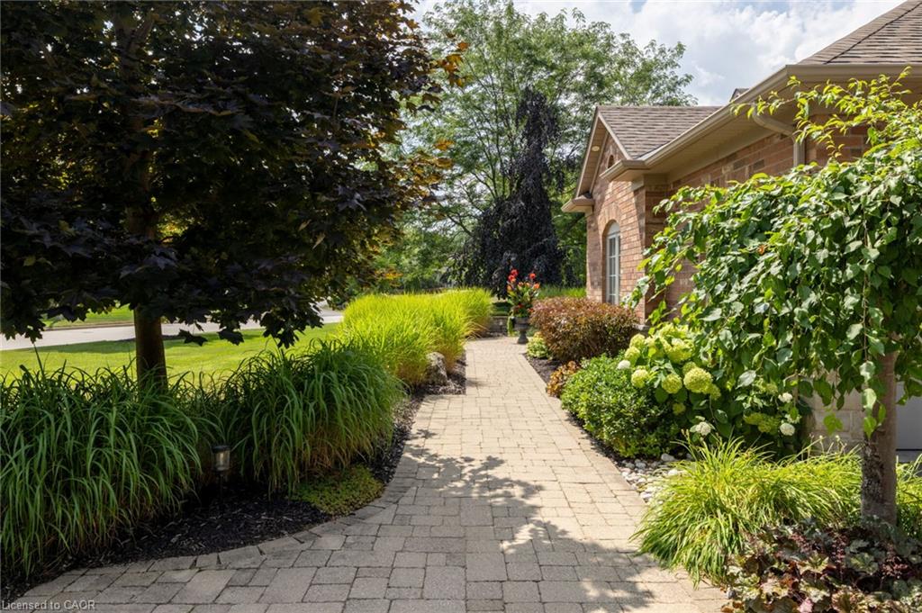 32 Parkshore Place